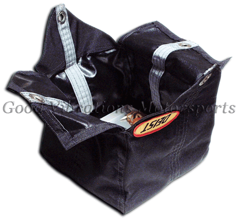 D-30470 DEIST CHUTE PACK BLACK (NYLON) 7x7x7